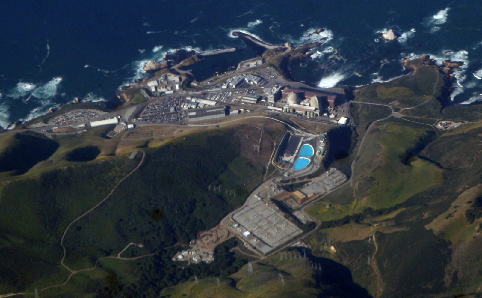 Diablo Canyon Power Plant, near Avila Beach, California, USA